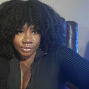 Meet your Posher, Luisa